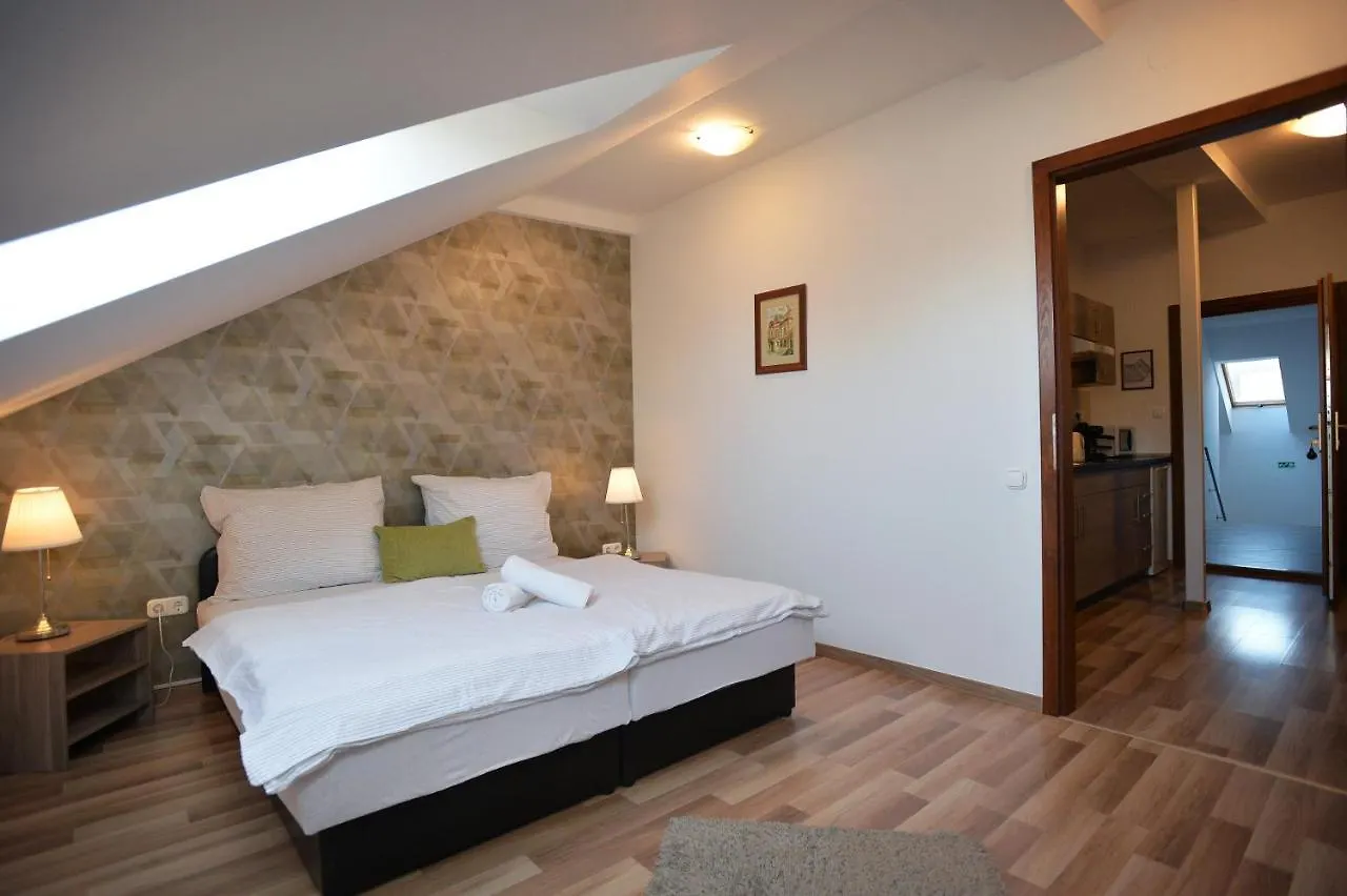 Corner Apartman Erlau Apartment