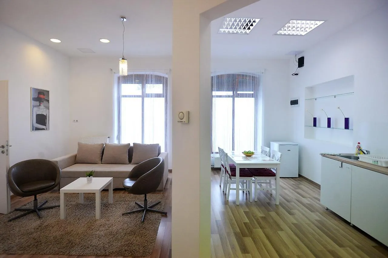 Apartment Corner Apartman Erlau